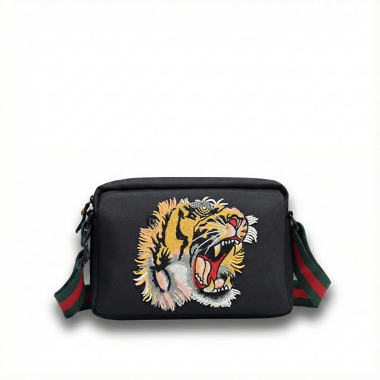 Tiger Embroidered GG Supreme Small Messenger Bag